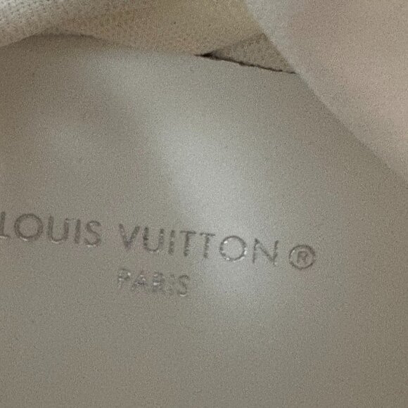 Louis Vuitton Arch Light Sneakers in Rose Clair - Picture 6 of 12